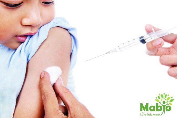 Mẹ nên nhớ: Tiêm phòng bại liệt cho trẻ khi nào là tốt nhất?
