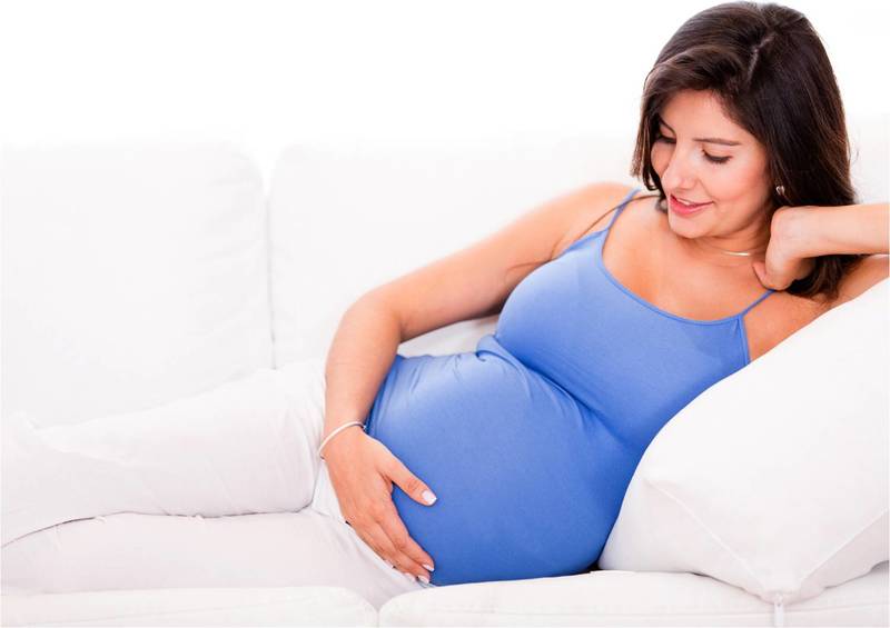 Tê bì tay chân trong thai kỳ là điều bình thường, mẹ bầu không nên quá lo lắng về vấn đề này